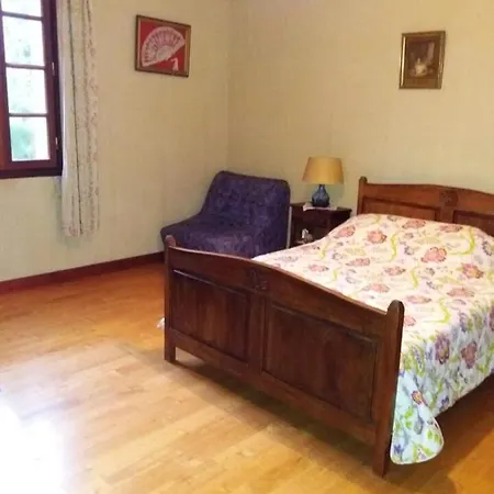 Maison Spacieuse Au Bugue Avec Jardin Et Equipements Sportifs Le Bugue
